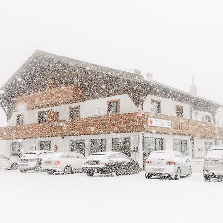 Nassfeld Fruehstueckspension Wulfenia Da Livio Exterior foto